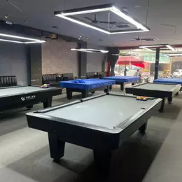 Cho thuê nhà mặt tiền 72 Núi Thành, Hải Châu, Đà Nẵng – ngang 12m, 3 tầng, diện tích 990m2, chính