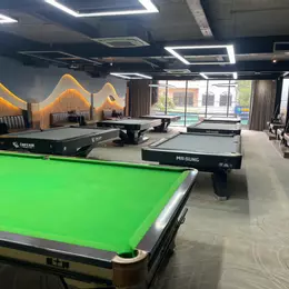 Cho thuê nhà chính chủ số 72 núi thành hải châu đà nẵng 3 tầng 990m2 ngang12m mặt tiền