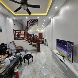 Bán nhà 3 tầng giãn dân Khả Lễ giá Ngang lô đất cạnh vườn hoa