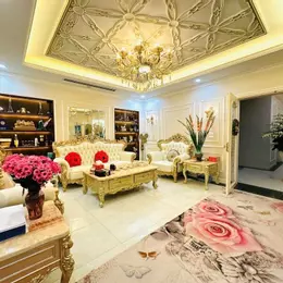 BÁN BIỆT THỰ SÂN VƯỜN PHỐ NGỌC THUỴ - Ô TÔ THÔNG - 130M NHỈNH 21 TỶ