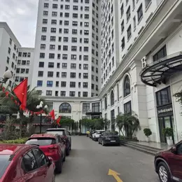 Chính chủ cần bán căn chung cư CẦU GIẤY. 62M, 2N, 2VS. Giá nhỉnh 6 tỷ.