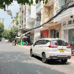 Bán nhà 4 tầng Tạ Quang Bửu ngang 5m chỉ 17 tỷ- 0931172218