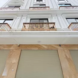 Bán nhà ngõ 52 Ngọc Lâm 55m x 6T gara thang máy mới tinh, tặng lại nội thất.