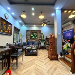CẦN BÁN GẤP - NHÀ ĐẸP - TRUNG TÂM ĐỐNG ĐA - GẦN PHỐ
