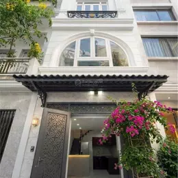 Bán nhà 2 tầng 21m² Nguyễn Thần Hiến, Q.4, 5.6 tỷ, sổ đỏ.