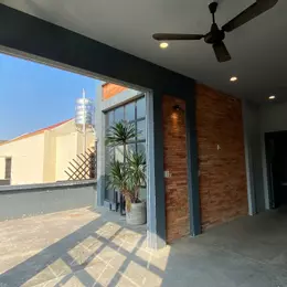 CHO THUÊ MẶT BẰNG SÂN THƯỢNG TẦNG 1 CỰC CHILL – KHÁC BIỆT NGAY TRUNG TÂM HÓC MÔN