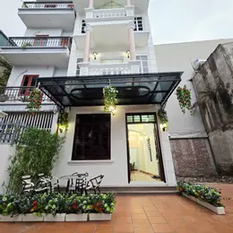 BÁN NHÀ PHÚC LỢI – LONG BIÊN  NHÀ ĐẸP, CÓ SÂN, 3 NGỦ