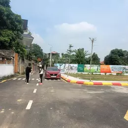 Trung tâm Hòa Lạc, ngay ngã tư Vai Réo, gần QL21A, diện tích đa dạng, đường đẹp, ngõ thông