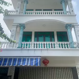 CHO THUÊ CĂN HỘ – CỘT 3, HẠ LONG