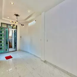 4 TẦNG LẦU - HẺM XE HƠI - 28m2 - THÍCH QUẢNG ĐỨC - F.5 PHÚ NHUẬN - 4.x TỎI