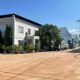 XT100 sẵn xưởng cho thuê hoạt động sản xuất liền. thu hút nhiều ngành nghề. CNC,