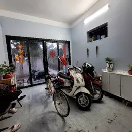 Bán nhà Gia Lâm, 50m, 4 tầng, nhỉnh 4 tỷ. Dân xây, ô tô ngủ trong nhà.