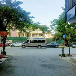 Bán nhà mặt ngõ ô tô tránh, ô tô vào nhà, 5 tầng lô góc, 36m giá 14.8 tỷ.