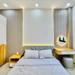 CHÍNH CHỦ BÁN NHÀ NGỌA LONG- CẦU DIỄN,OTO,THANG MÁY,DT:40Mx6T,8ty