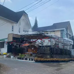 Cho thuê mặt bằng kinh doanh mặt tiền Hùng Vương Phường 9 Đà Lạt 10-12 triệu/tháng