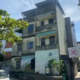 CHO THUÊ NHÀ 3 LẦU VỊ TRÍ ĐẸP – SÁT PHẠM VĂN ĐỒNG, SƠN TRÀ, ĐÀ NẴNG.