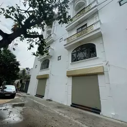 NHÀ PHỐ THACH BÀN Ô TÔ ĐỖ CỬA NGÀY ĐÊM  KINH DOANH VĂN PHÒNG  CÒN SÓT LẠI  GIÁ CHỈ NHỈNH 9 TY