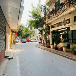 Nhà Cầu Giấy - Đẹp Mê Ly - Ô Tô Đỗ Cửa - Thang Máy Xịn - Kiến Trúc Hiện Đại, Ở Là Mê Ngay