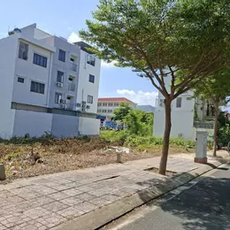 Cần bán nhanh đất nền dự án Mipeco Nha Trang 8,6 tỷ nay hạ chỉ còn 8tỷ - DT: 90m2 - lh: 0905724084