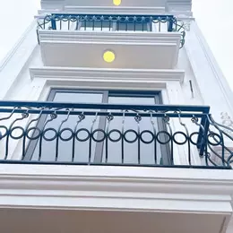 Chính chủ bán nhà Ỷ Lan, 48m  5 tầng, nhỉnh 5 tỷ. Dân xây chắc chắn. độc lập một căn.