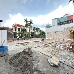 Chính chủ bán lô đất 40m2 vuông vắn chỉ hơn 2 tỷ tại trung tâm thị trấn Văn Giang