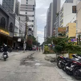 Bán Nhà Đất mặt tiền Phố Tây Trần Quang Khải nối dài * Cách biển Trần Phú chỉ 300m.

Diện tích: