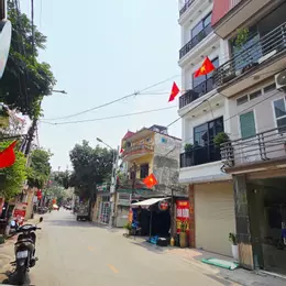 NHÀ MỚI- ĐẸP 5 TẦNG NGÕ THÔNG Ô TO CHÁNH KINH DOANH ĐỈNH 40m2 X 9 Tỷ.Sài Đồng-Long Biên