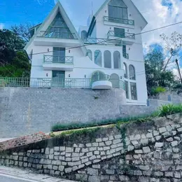 Cho thuê Khách sạn 30 phòng Đống Đa Phường 3 Đà Lạt 130 triệu/tháng