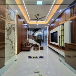 Bán nhà Trần Lãm, TP. Thái Bình. 70m2, 4 tầng, 4PN, 3WC. Sổ đỏ chính chủ. Giá 7.3 tỷ. LH: