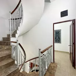 KHU VỰC GẦN NHÀ GA T3 CÓ CĂN HIẾM  ĐẸP DT LỚN