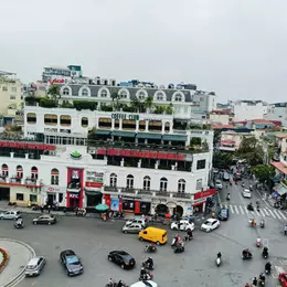 Bán gấp Khách Sạn Mặt Phố Lò Sũ Hoàn Kiếm 11 tầng 210m2 Hàng Dầu gần bờ hồ 450 tỷ