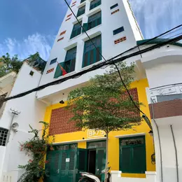 Cho thuê ks hẻm Paster - Nha Trang - cách biển 250m - Dt; 
84m hẻm ô tô 7 chỗ 20p - 
Lh :
