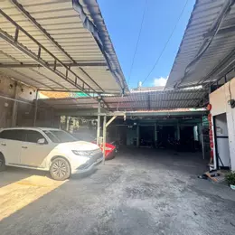 Bán nhà Quận 8, giáp Quận 5, ngang khủng 20m, Xe hơi, Hiếm - 0931172218
