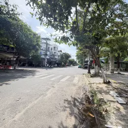 Bán đất mặt tiền Khúc Hạo 196m2 ngang 10m, gần biển Sơn Trà, giá 26,5 tỷ