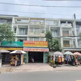 BÁN NHÀ GÓC 2 MT ĐƯỜNG NGUYỄN THỊ BÚP 18X25M