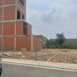 Bán đất 5x23m giá 3,65  tỷ Đường nhựa 6m thông gần đường Trịnh Thị Dối
