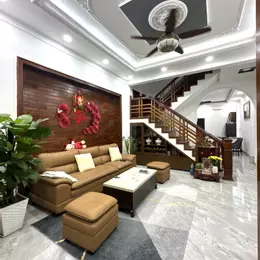 Bán nhà đường số 11, Hiệp Bình Phước, Thủ Đức, TP HCM. DT 117m2, 3 tầng, sổ hồng. Giá 14.3 tỷ.