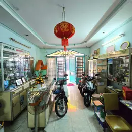 Bán nhà mặt phố đường số 5, Phước Bình, Q9, Thủ Đức, TP HCM. DT 102m2, cấp 4. Giá 9.4 tỷ