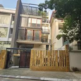 Cho thuê nhà, Xã Đàn, Ô Chợ Dừa, Nguyễn Lương Bằng, 235m2x 4T -38 tr