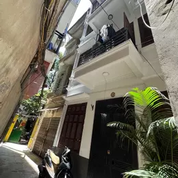 Bán nhà lê thanh nghị 5 tầng dân xây 10M ô tô tránh hai bà trưng