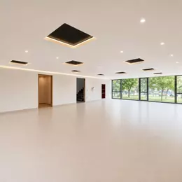 BÁN TÒA VĂN PHÒNG HẠNG A DUY TÂN, CẦU GIẤY - 605M - MT 30M - DÒNG TIỀN 15 TỶ/NĂM