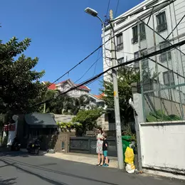 nay kẹt tiền Bán nhà 3 tầng Bình An Quận 2 – đường số 15. trần não .