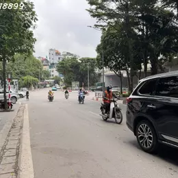 🏨 BÁN TOÀ APARTMENT MẶT PHỐ ĐỘI CẤN - LINH LANG - 9 TẦNG TM - DT 180TR/TH - 61 TỶ