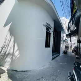 Bán căn góc 2 mặt tiền trung tâm Nha Trang, cách Champa Island 400m. DT 78m2 giá chỉ 2 tỷ 850tr