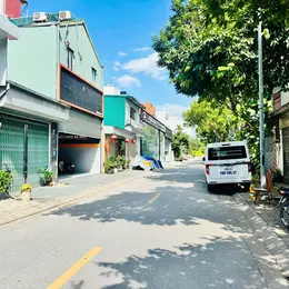 Cần bán 100m2 nhà C4 mặt phố Nguyễn Văn Hưởng. Khu dân trí cao, an ninh tốt, tiện ích nhiều