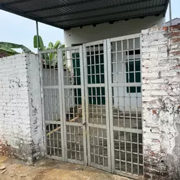 Tôi có căn nhà xây thô trên miếng đất có diện tích 77m sát công nghệ cao Hòa Lạc cần bán giá 3 tỷ.