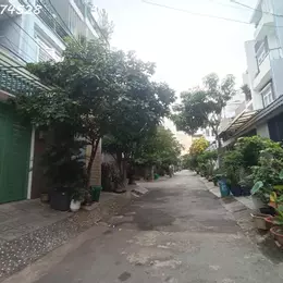 Nhà phố 3 tầng hẻm 6m sát chợ Hiệp Bình Thủ Đức sẵn nguồn thu lớn, 67m2, ngang 6m, dài 11m, 8.5 tỷ