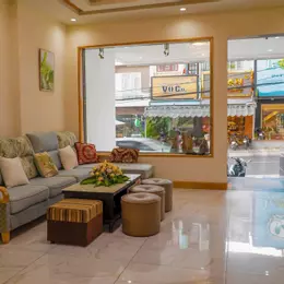 Cho thuê khách sạn mặt tiền Hai Bà Trưng P6 Đà Lạt 55 triệu 18 phòng