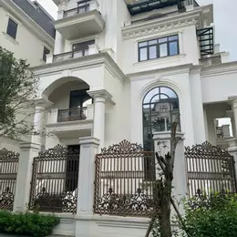 Cho thuê nhà, Chùa Bộc, Phạm Ngọc Thạch, THANG MÁY, 317m2x 4T -64 tr