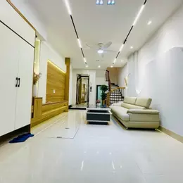 Giảm sốc gần 2 tỷ , Chủ bán Gấp Nhà Ngọc Thụy nhỉnh 9  tỷ - 43m, 6 tầng, Thang máy xịn xò